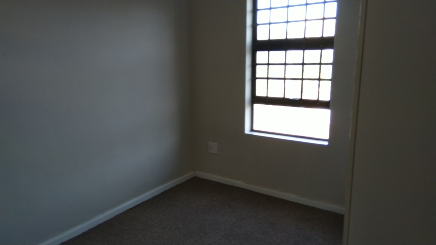 To Let 2 Bedroom Property for Rent in Sonstraal Heights Western Cape